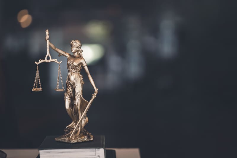 Uniewinnienie z art. 258 KK – grzywna zamiast więzienia